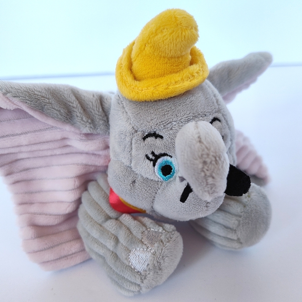 Scentsy/Disney Dumbo the Elephant Scented Plush Buddy Clip